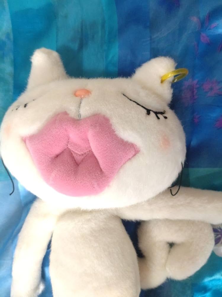 Amazon.co.jp: 宇多田ヒカル公式グッズぬいぐるみ チューイチ